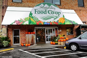 Natural Food Co-ops: Putting Local Sourcing Into Practice