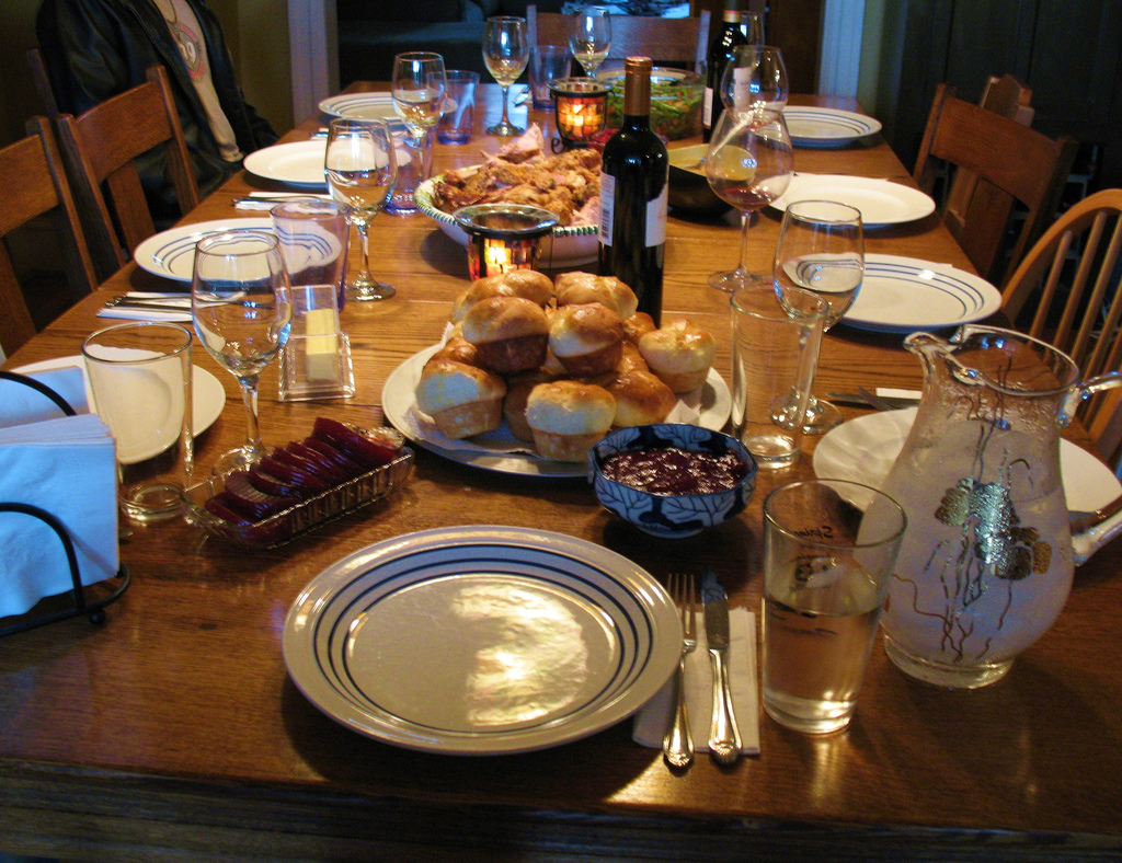 Thanksgiving Table: Mr.TinDC (used with permission under Creative Commons license)